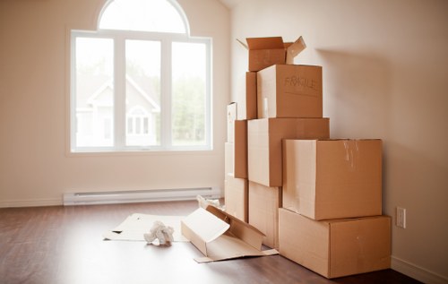 Removal truck hire service for homes and businesses in Enfieldhighway
